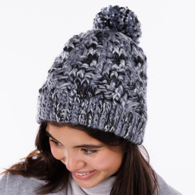 Whirling in Colors: Crafting the Stepping Spiral Crochet Hat